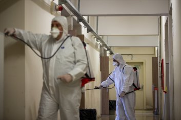 Akdeniz Sanayi Düğün Salonunda covid-19 tedbirleri.